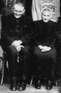 F46 Tante Mina en Drikusoom Borgman 1958